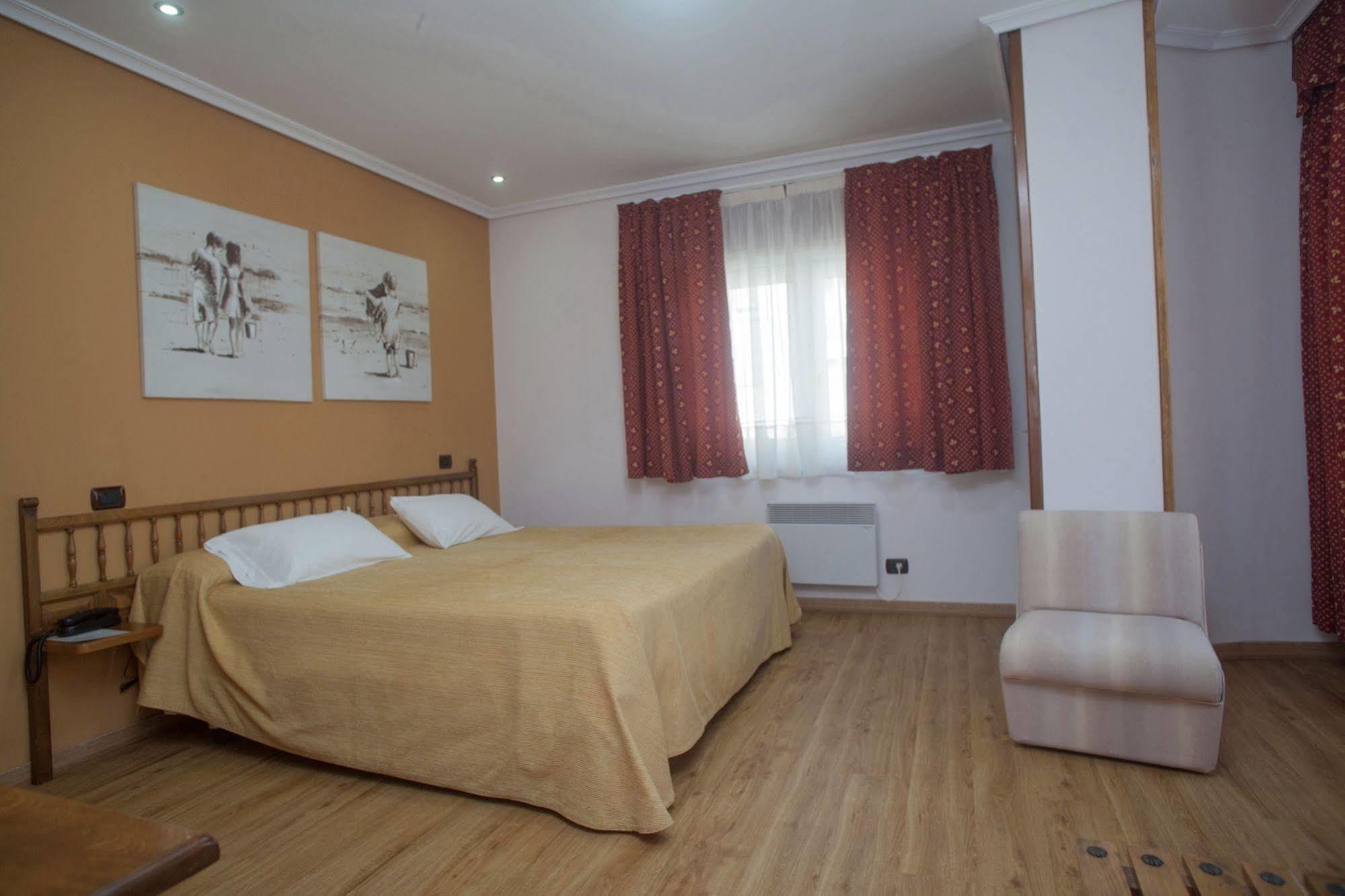 Hospedium Hotel La Marina Costa Da Morte Cee Luaran gambar